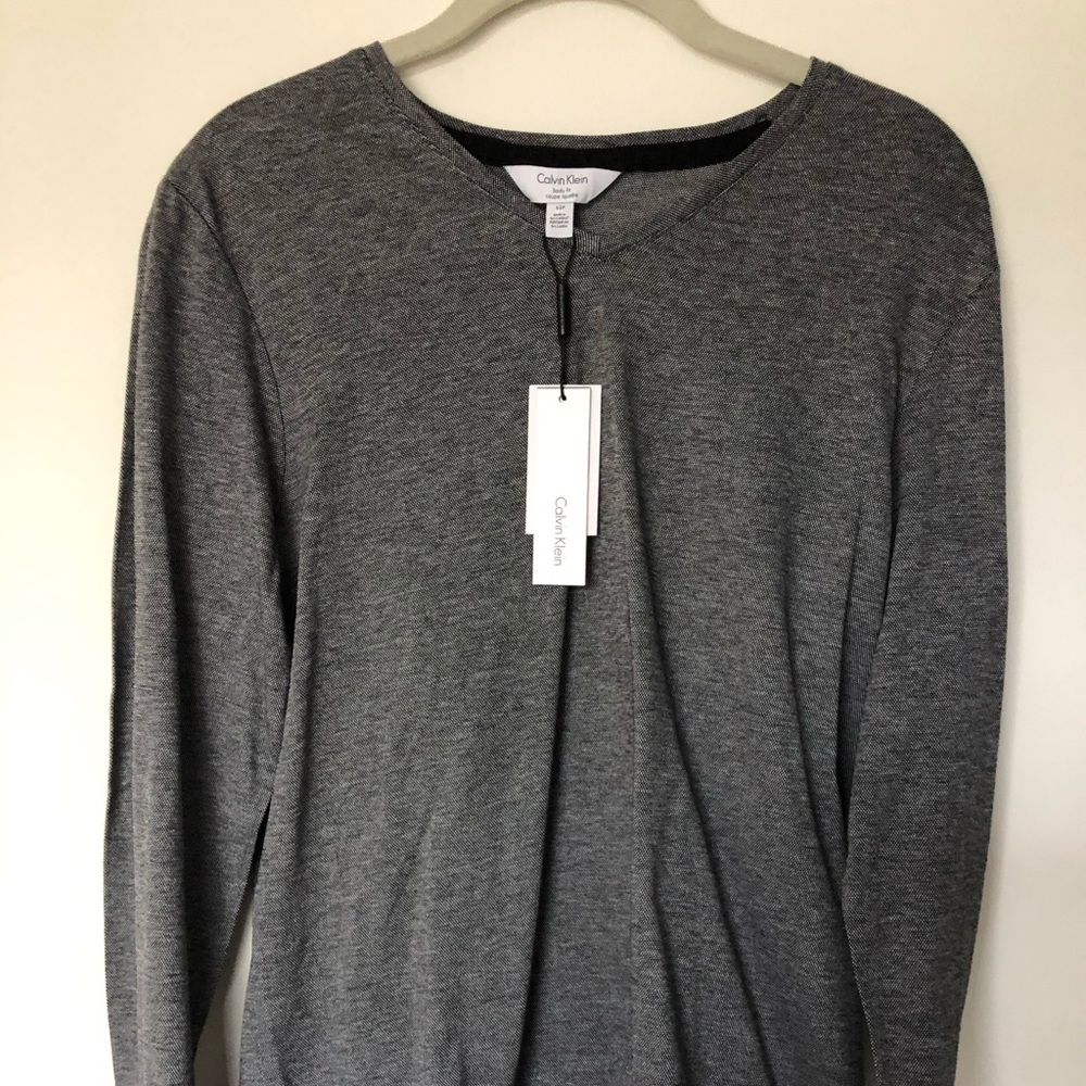 Calvin Klein v-neck long sleeve tee